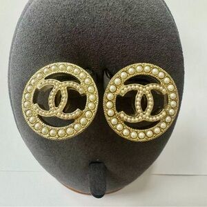 CHANEL Pearl CC Logo Earrings